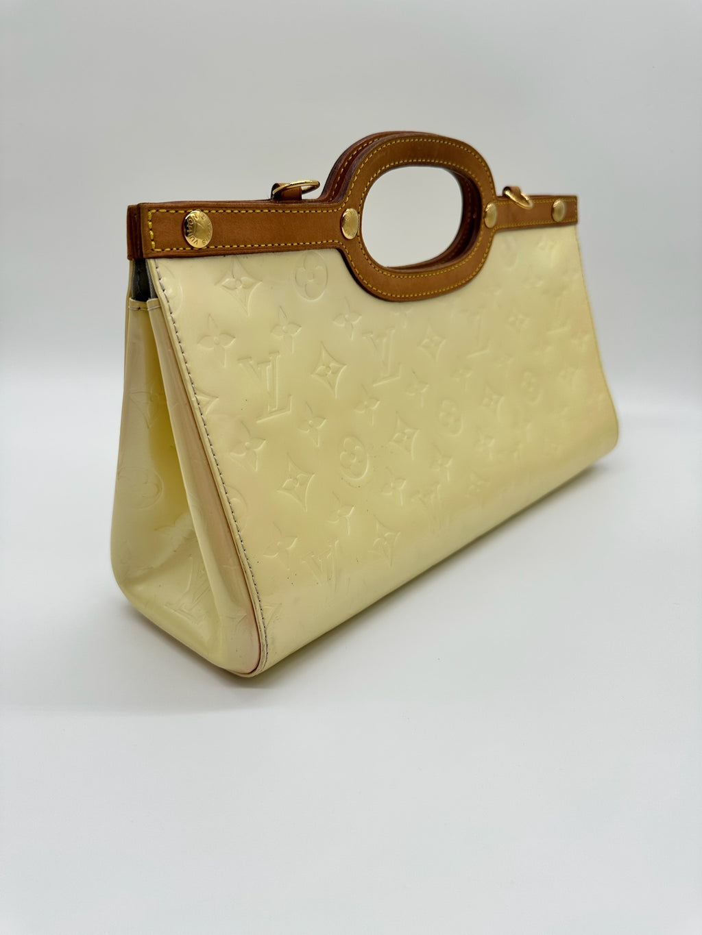 Louis Vuitton Roxbury Drive in Citrine Vernis