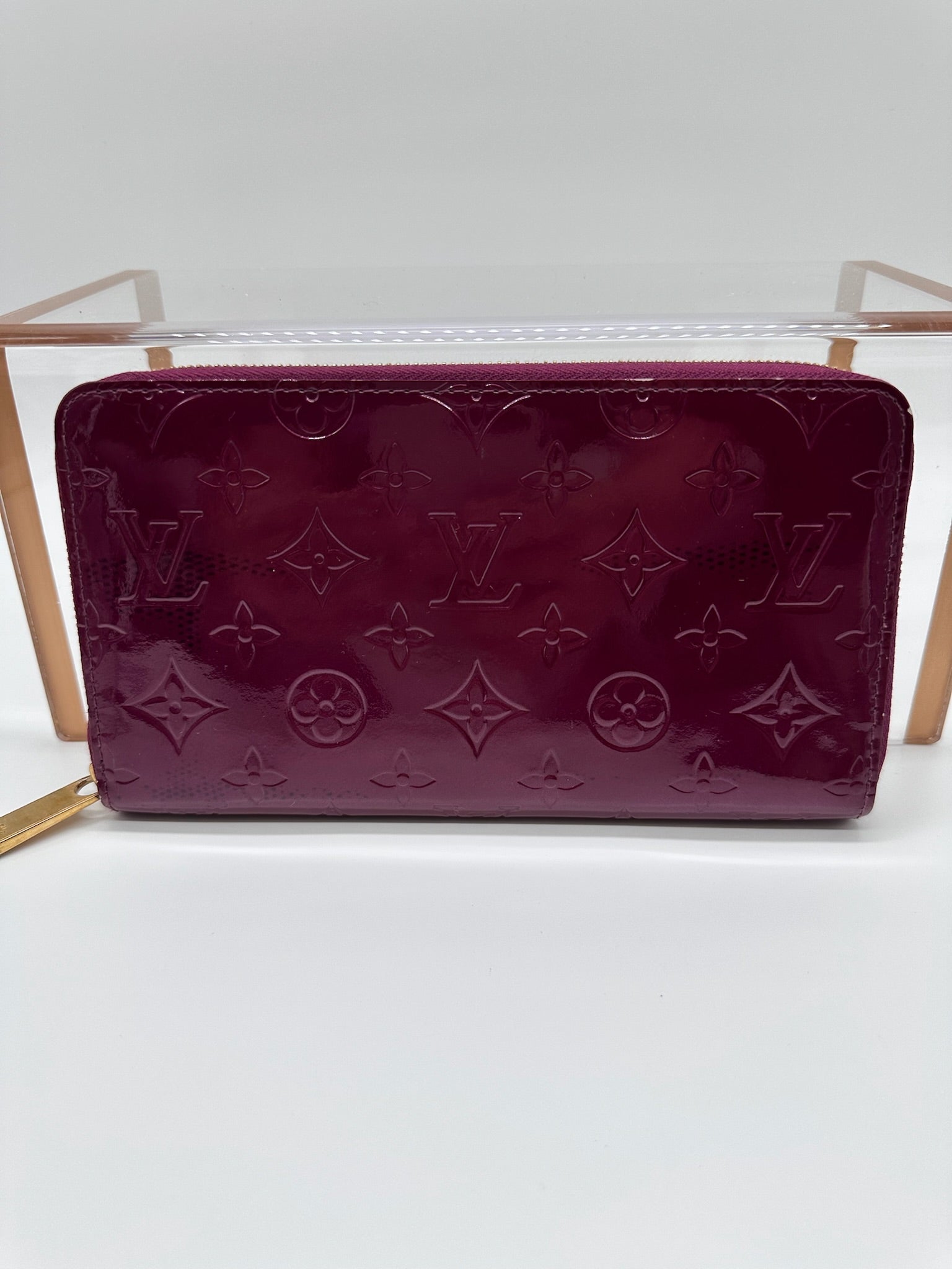 Louis Vuitton Wallet in Amarante Vernis