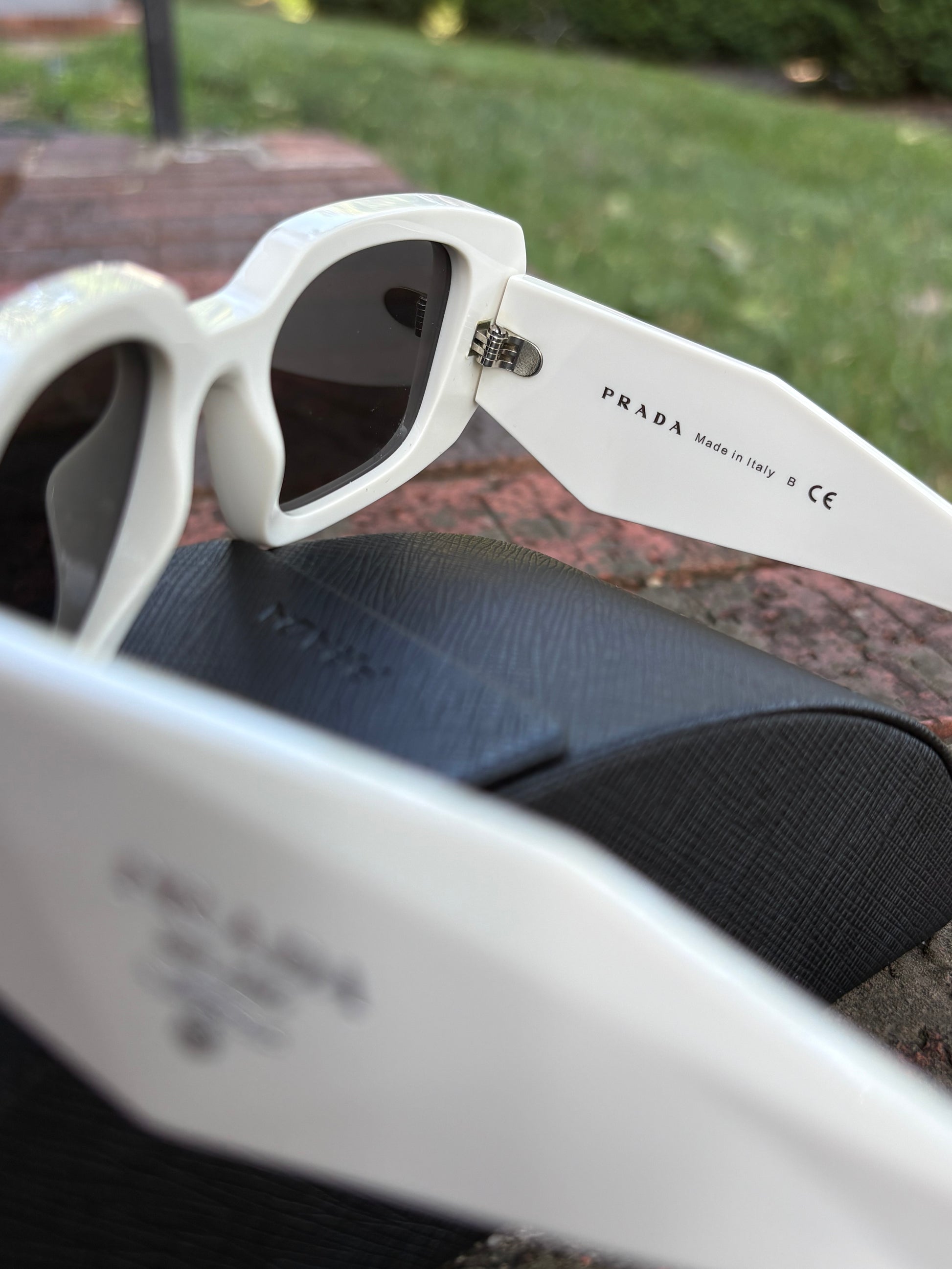 Prada 17WS Sunglasses