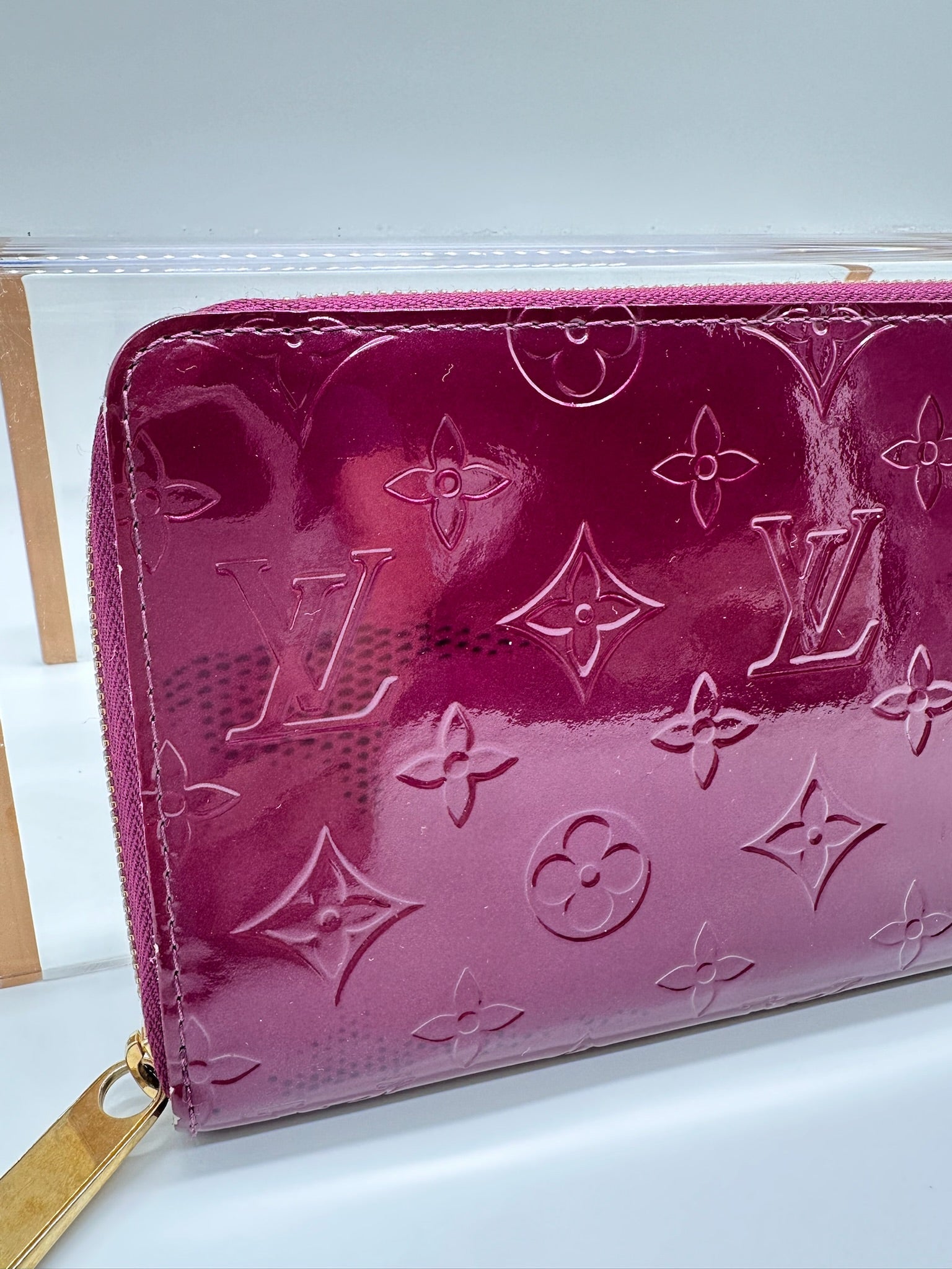 Louis Vuitton Wallet in Amarante Vernis