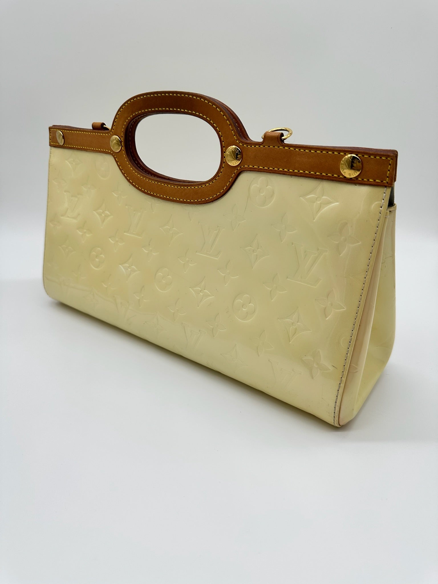 Louis Vuitton Roxbury Drive in Citrine Vernis