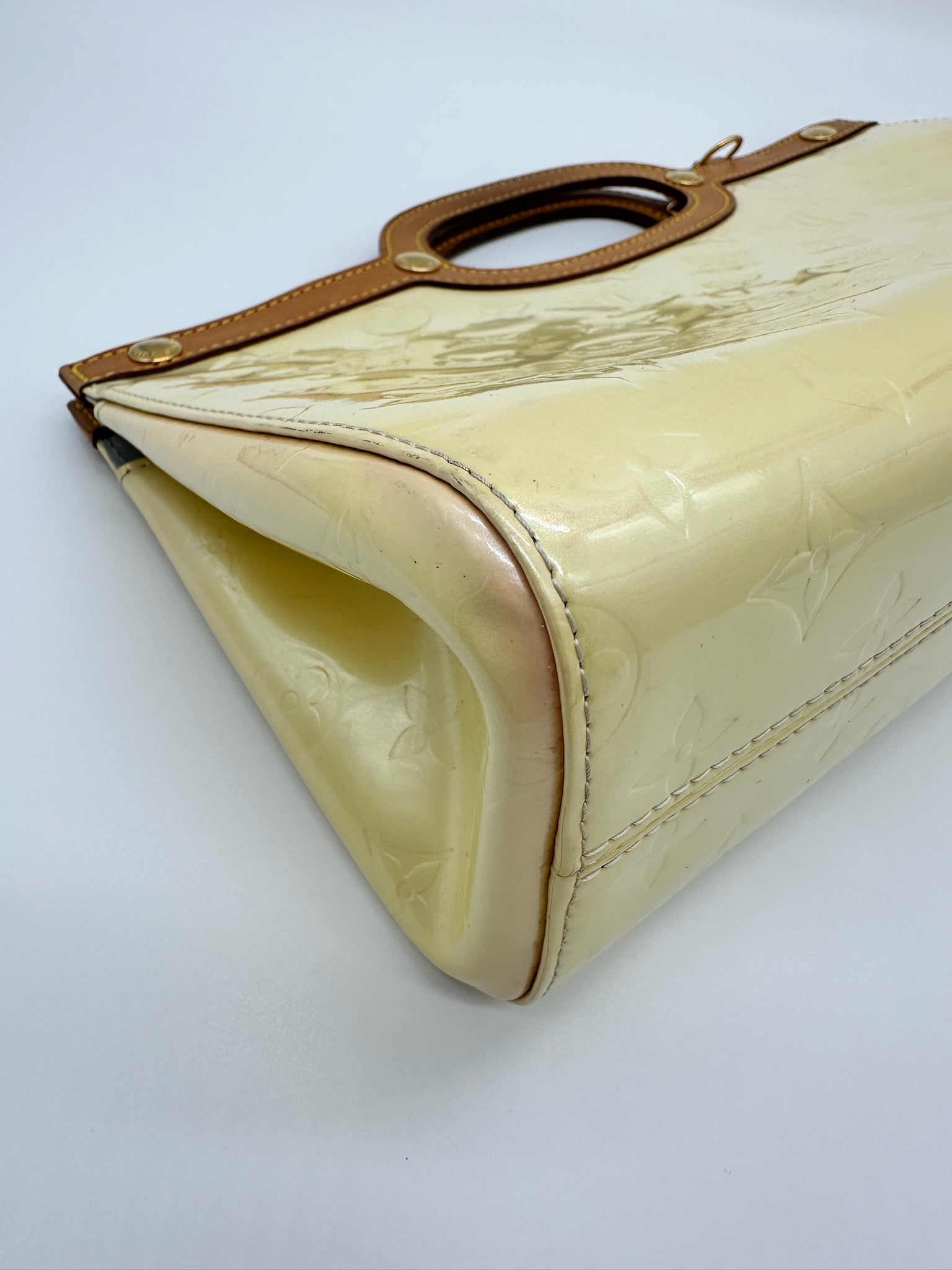 Louis Vuitton Roxbury Drive in Citrine Vernis