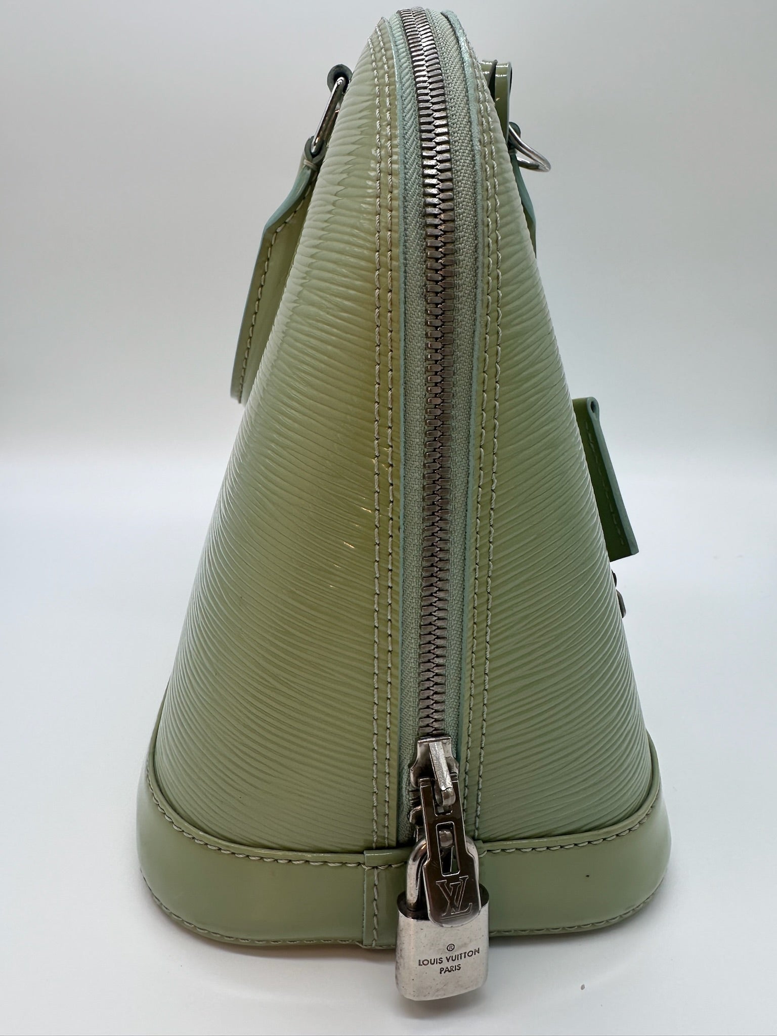 Louis Vuitton Electric Epi Alma in Amande