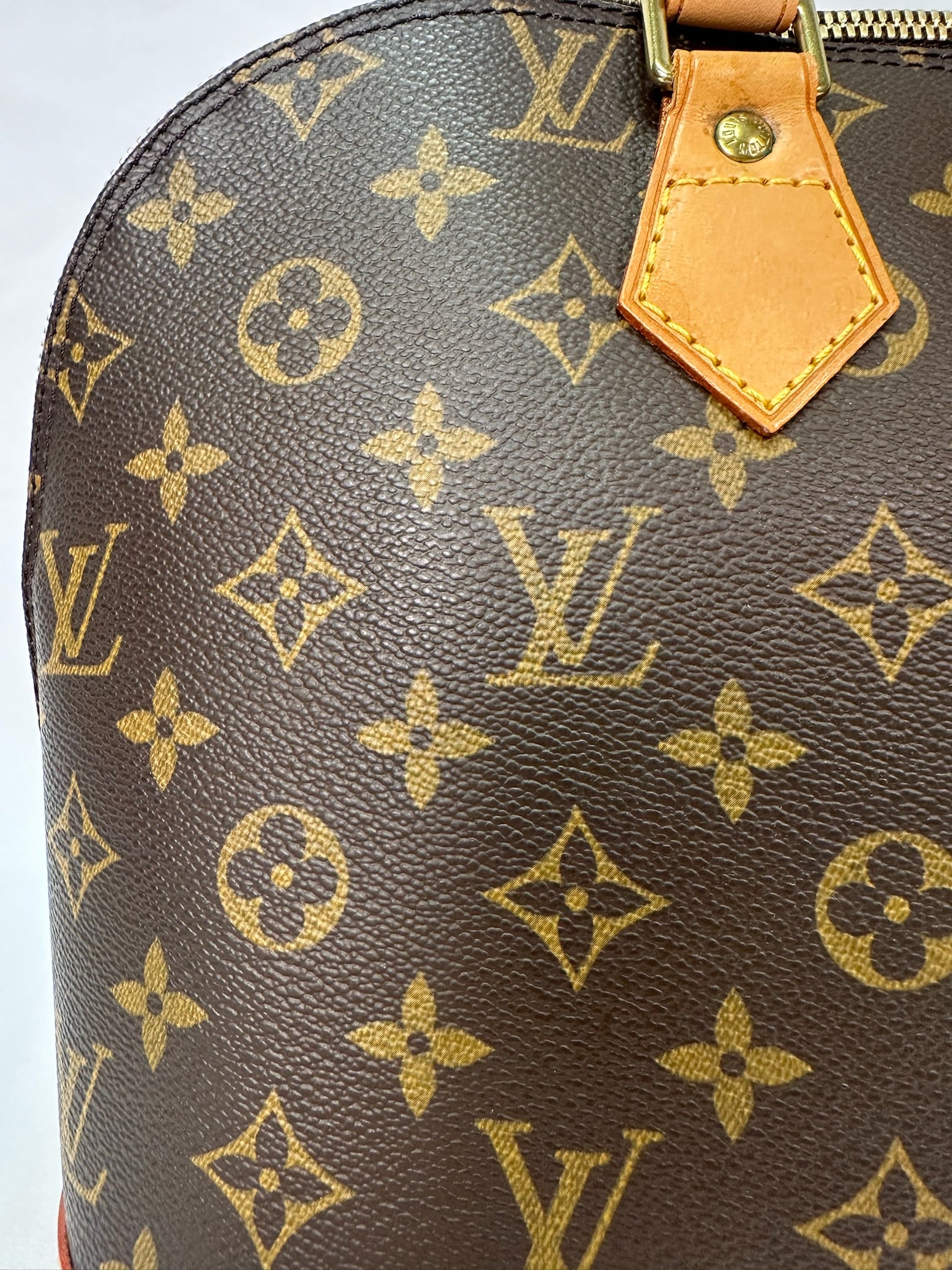 Louis Vuitton Alma PM