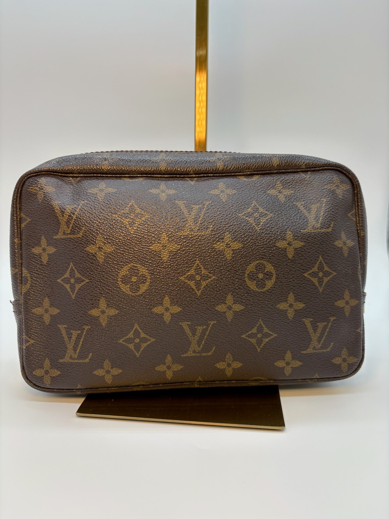 Louis Vuitton Trousse Toilette 23