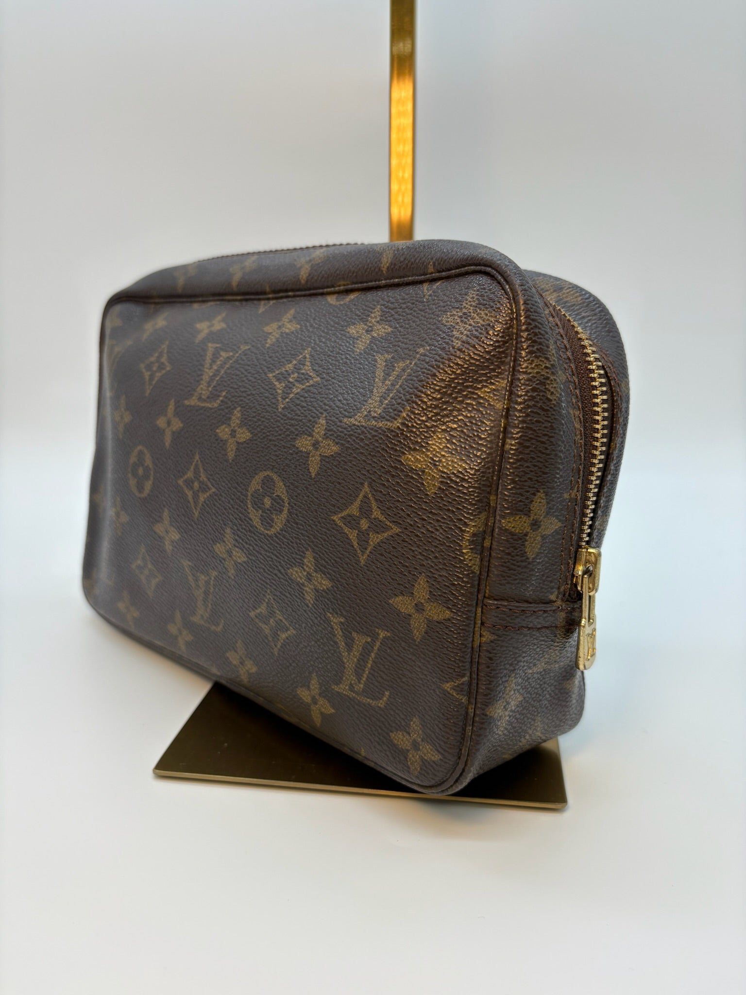 Louis Vuitton Trousse Toilette 23