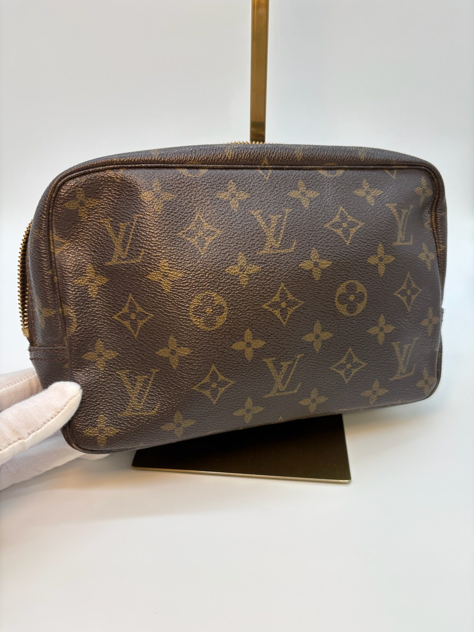 Louis Vuitton Trousse Toilette 23