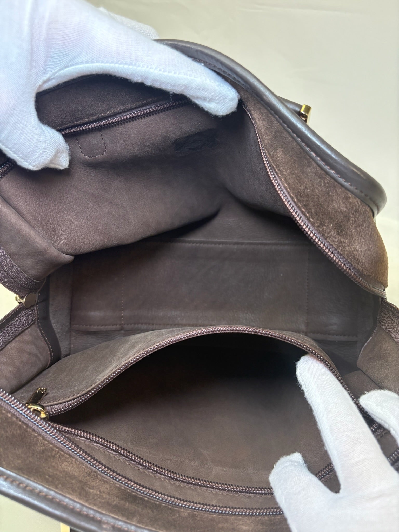 Loewe Amazona 28 in Brown
