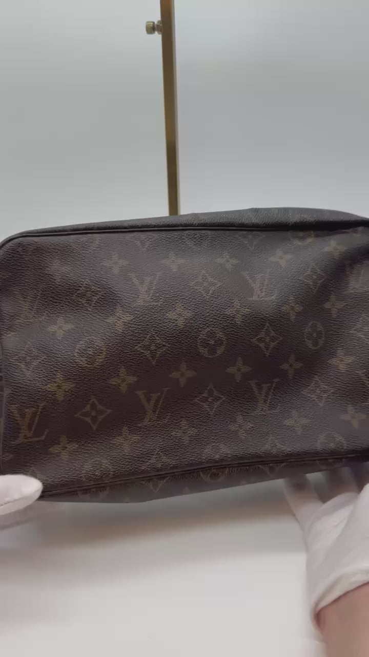 Louis Vuitton Trousse Toilette 28